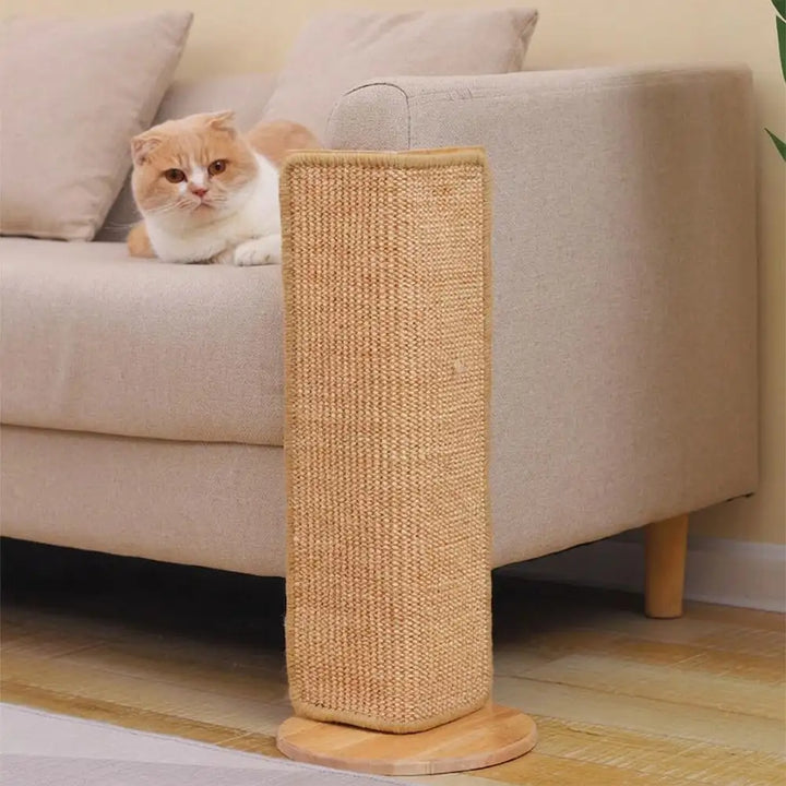 Sisal Kratzbrett als Sofa-Möbelschutz für Katzen. Verhindert Kratzen an Möbeln, langlebiger Haustierbedarf.