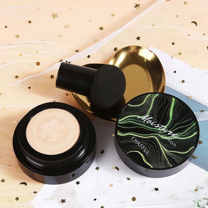 Damen Creme Foundation, passt sich dem Hautton an. Nährend für strahlende Haut und einen natürlichen Look.