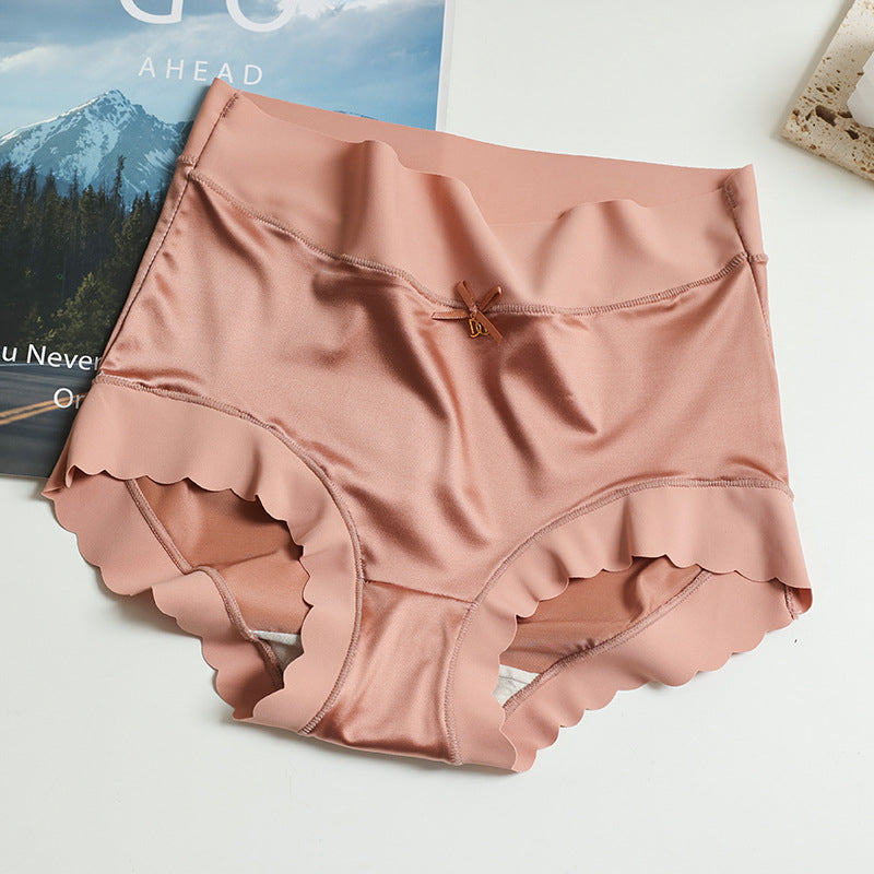 High-Rise Nahtlos-Slip für Damen. Bietet Komfort & Halt, ideal für den ganzen Tag, atmungsaktiv.