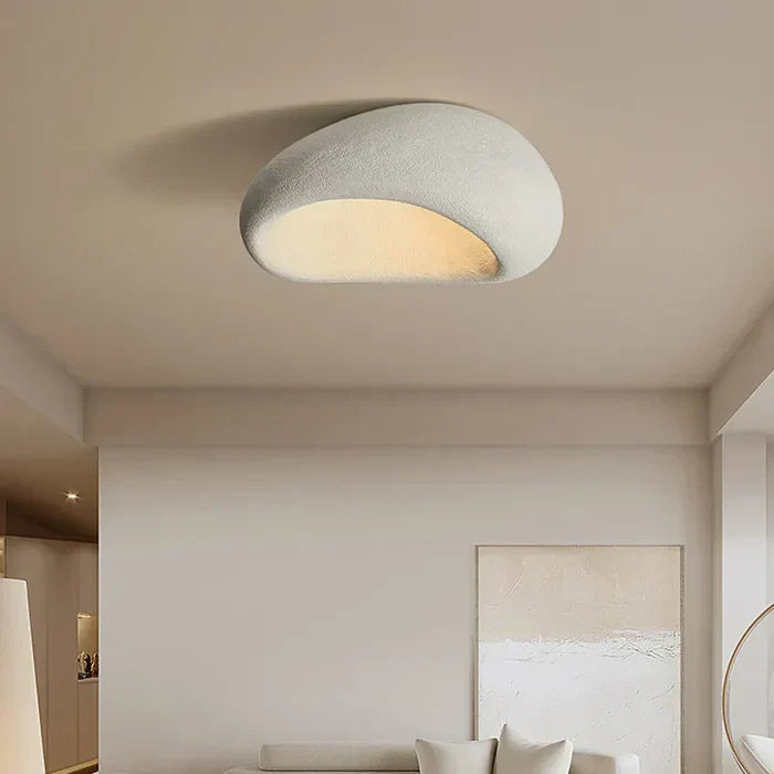 Natürliche Wabi-Sabi Deckenleuchte für Wohnzimmer und Schlafzimmer, schafft eine beruhigende Atmosphäre.