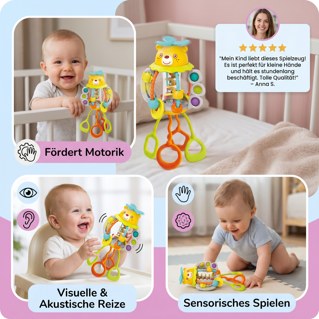 Baby zieht fröhlich eine bunte Rassel, die als Motorikspielzeug die Entwicklung des Kleinkindes fördert.