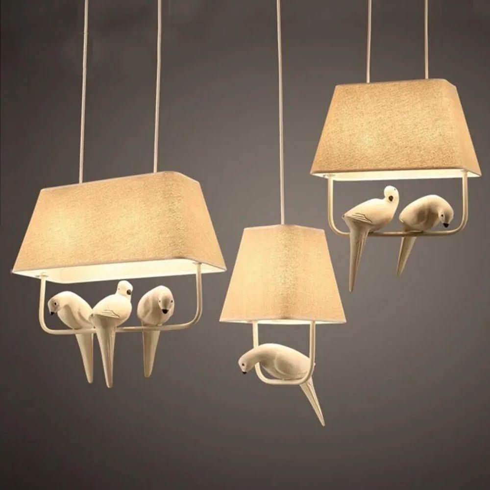 Detailansicht der Nordica Nest Rattan Pendelleuchte; natürliche Flechtstruktur und modernes Design.
