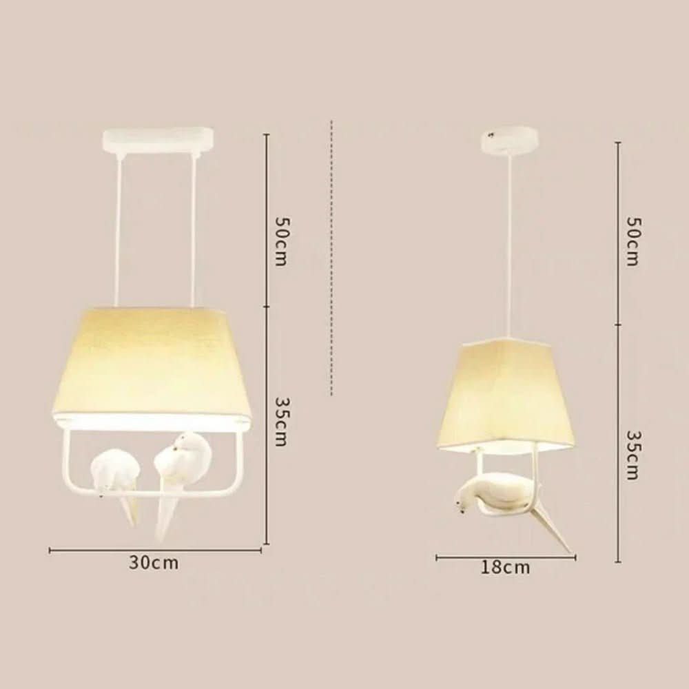 Nordica Nest Rattan Hängelampe; skandinavische Pendelleuchte aus Naturmaterialien, perfekt für Boho-Einrichtung.