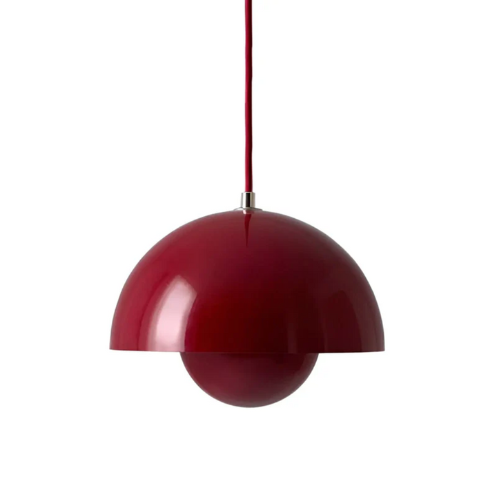 Skandinavisches Wohnzimmer-Highlight: NordicBlossom LED-Pendelleuchte, farbige Blütenlampe.