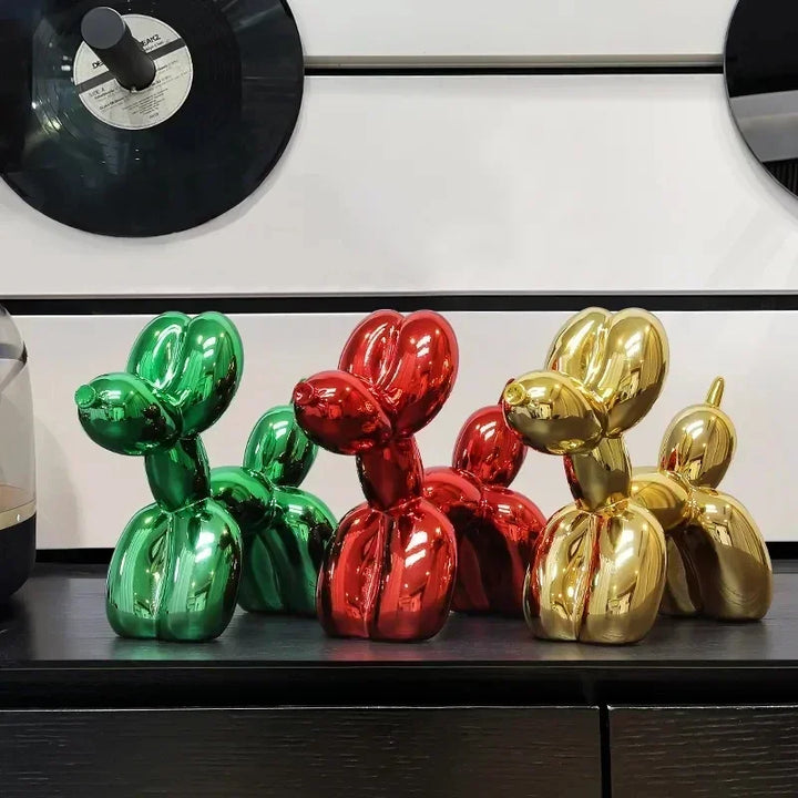 Vielseitige Ballon Hund Skulptur, moderne Tierfigur als ansprechendes Kunstobjekt und Ornament.