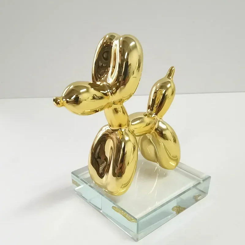 Ballon Hund Figur als Wohnzimmer Deko, stilvolle Skulptur und Tierfigur für moderne Räume.