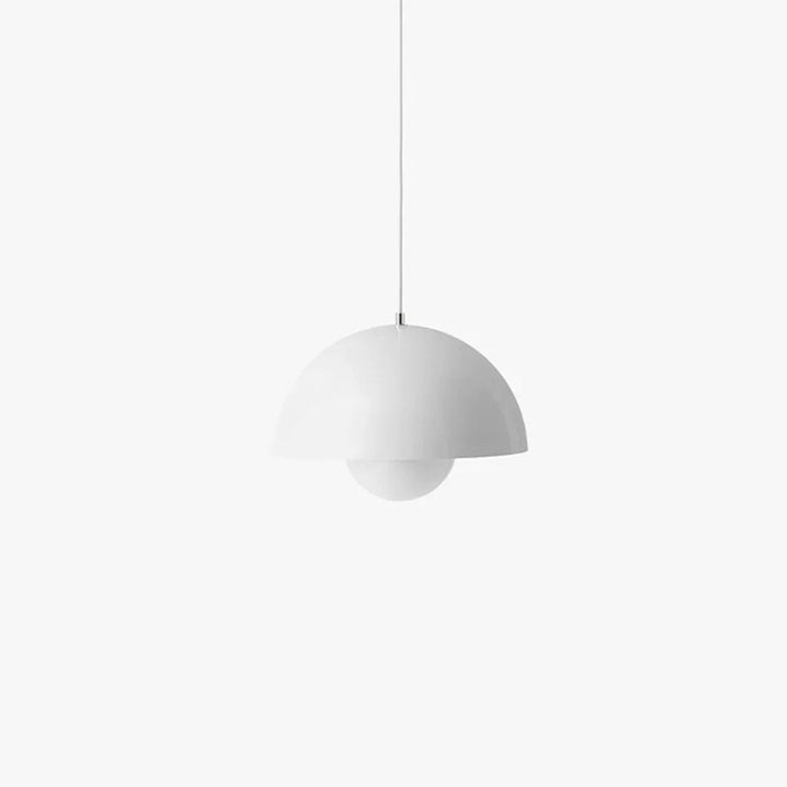 Dekorative moderne Pendelleuchte in Blumenform, nordischer Look aus Metall und Glas, für stilvolle Akzente.