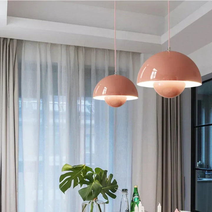 Elegante Esszimmer Hängelampe, Blumen-Design aus Metallglas, nordischer Stil für eine ansprechende Beleuchtung.