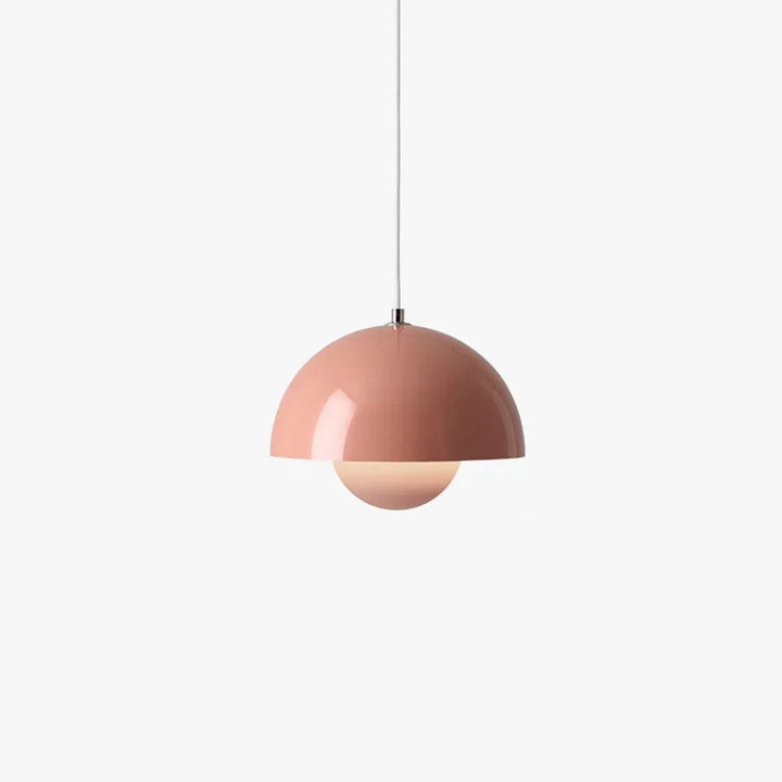 Stilvolle Pendelleuchte mit Blumenmotiv, Metallglas für minimalistische Deko in Wohnzimmer und Esszimmer.