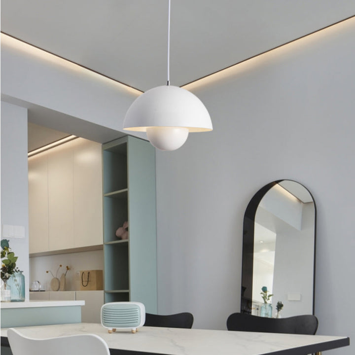 Nordische Design-Pendelleuchte im Blumentopf-Look, modern & funktionell für Schlafzimmer.