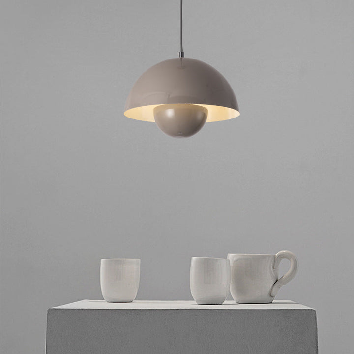 Funktionale Blumentopf-Pendelleuchte, nordisch, modern, schafft Atmosphäre im Schlafzimmer.