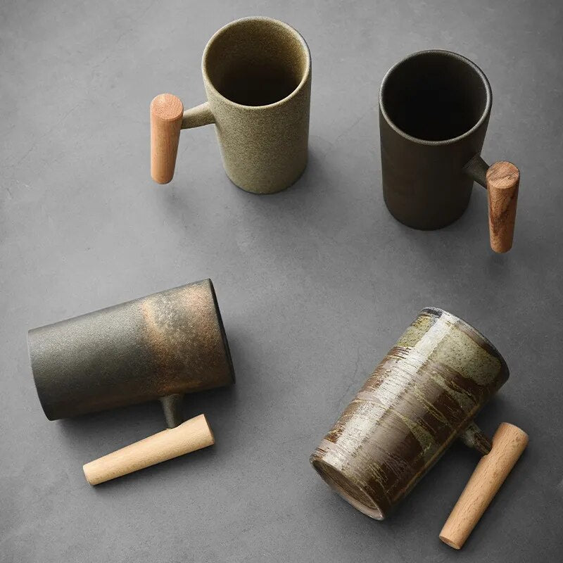 Elegante Latte-Tasse für Kaffeegenuss, auch als Teetasse nutzbar. Mit Holzgriff & nordischem Geschirr Design.