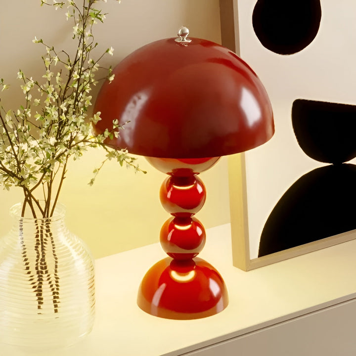 Nordische LED Lampe, dimmbar, vielseitig als Nachttisch-, Wohnzimmer- oder Schreibtischlampe.