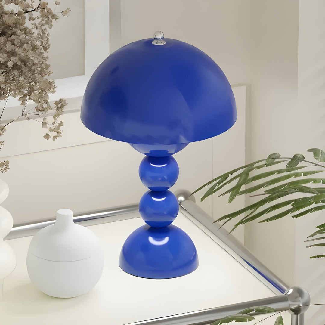 Moderne dimmbare LED Tischlampe, nordisch inspiriert, für ein helles & gemütliches Zuhause.