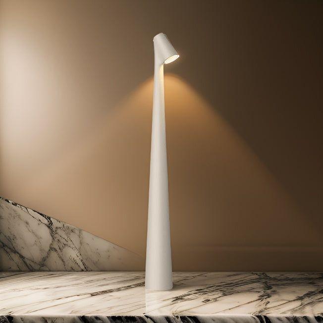 Tragbare Akku-Tischlampe mit LED, minimalistisch, perfekt für einladendes Ambiente im Esszimmer.