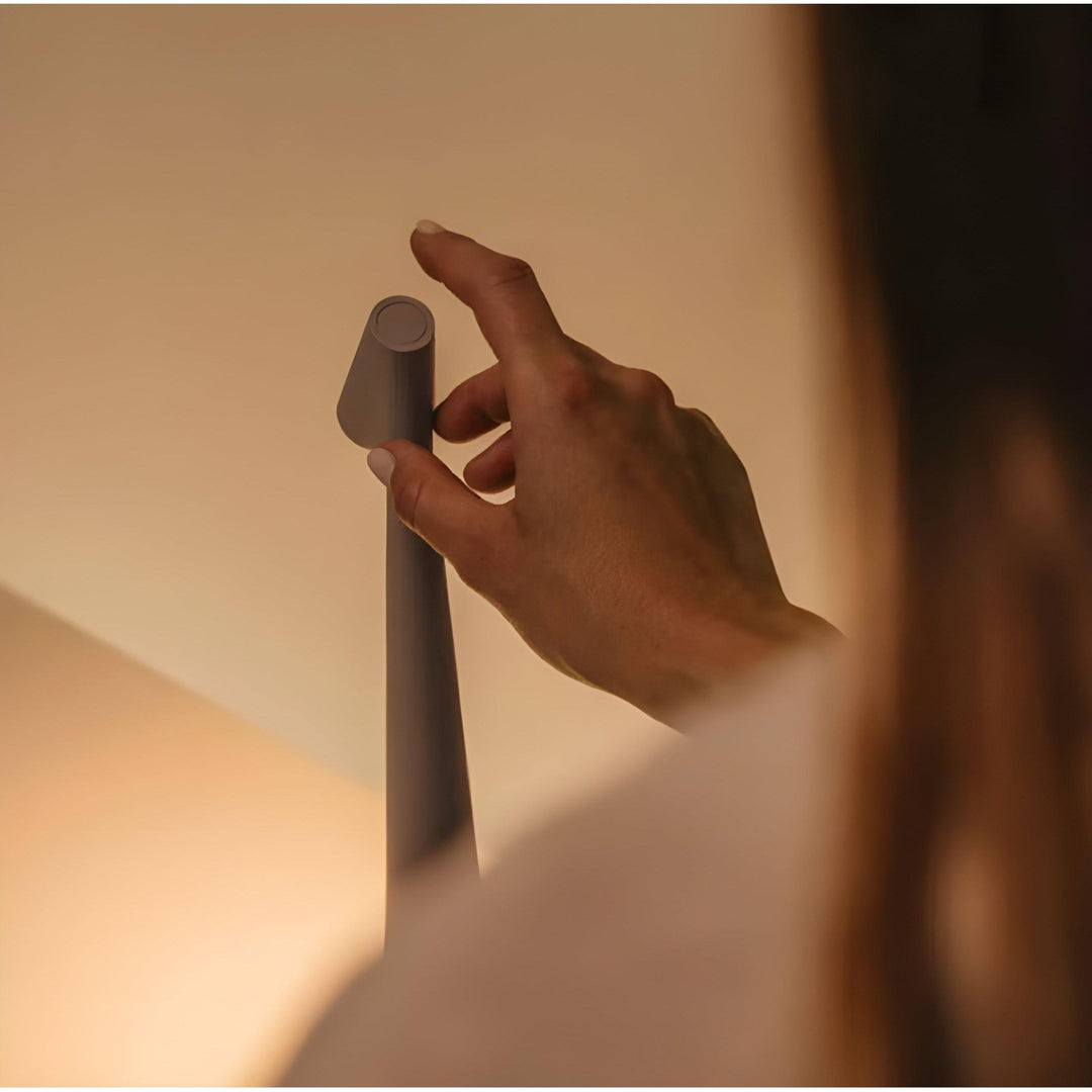 Stilvolle Akku-Lampe, LED, kabellos, nordisches Design, für flexibles Ambiente in jedem Raum.