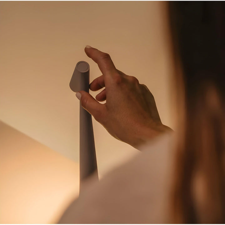 Stilvolle Akku-Lampe, LED, kabellos, nordisches Design, für flexibles Ambiente in jedem Raum.