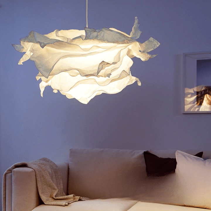 Weiße Papierlampe in Wolkenform als moderne Pendelleuchte. Stimmungslicht für Ihr Zuhause.