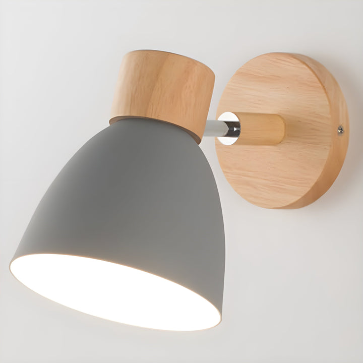 Holz Wandlampe mit praktischem Zugschalter im nordischen Stil. E27 Leuchte für Wohn- oder Schlafzimmer.