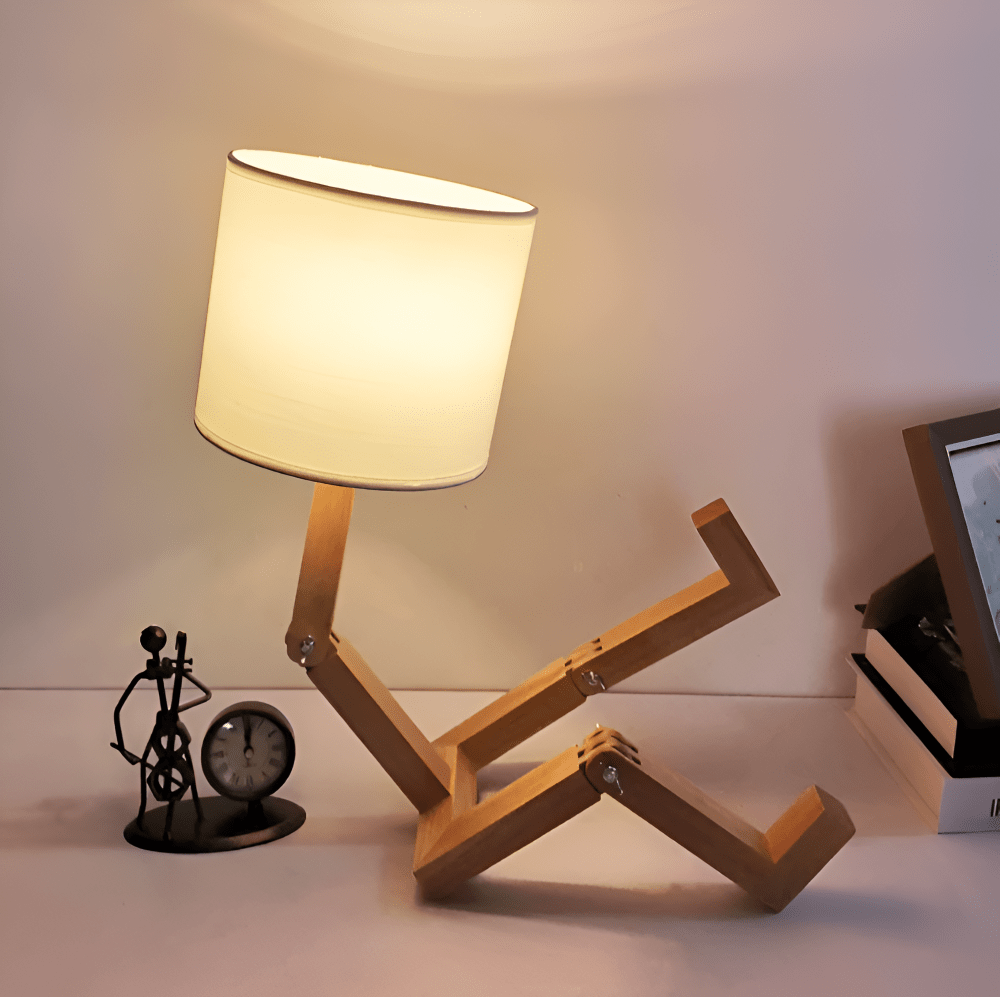 Oribot verstellbare Holz Roboterlampe mit sparsamer LED Beleuchtung für Schreibtisch und Wohnzimmer.