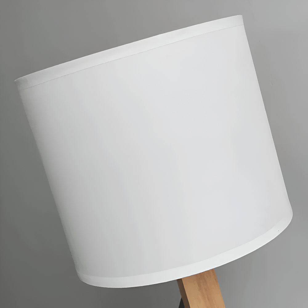 Stilvolle Oribot Roboterlampe aus Holz mit LED Licht, ein modernes Dekorationselement für jedes Zimmer.