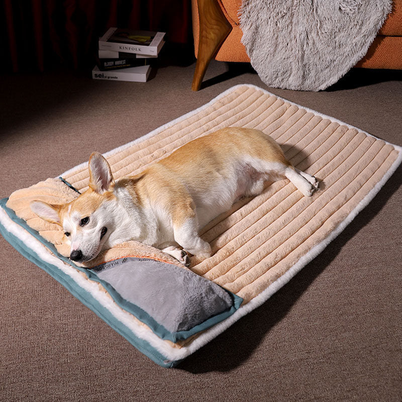 Weiches orthopädisches Hundebett aus Memory-Schaum entlastet Gelenke, ideal für ältere Hunde.