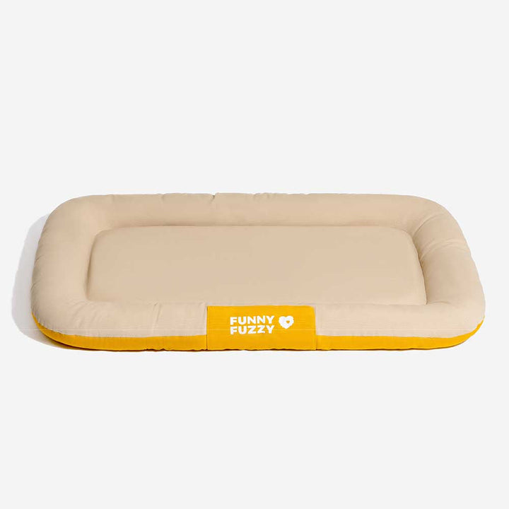 Orthopädische Hundematte, wasserdicht, kratzfest, als flexibles Haustierbett für drinnen & draußen.