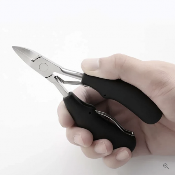 Professioneller orthopädischer Zehennagelschneider. Präzise Nagelpflege bei dicken & eingewachsenen Nägeln.