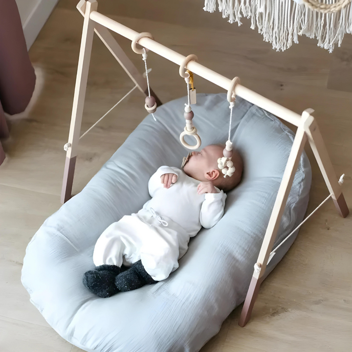 Detail des orthopädischen Babykissens für Babys. Entwickelt zur Vorbeugung von Kopfverformung und optimalem Babyschlaf.