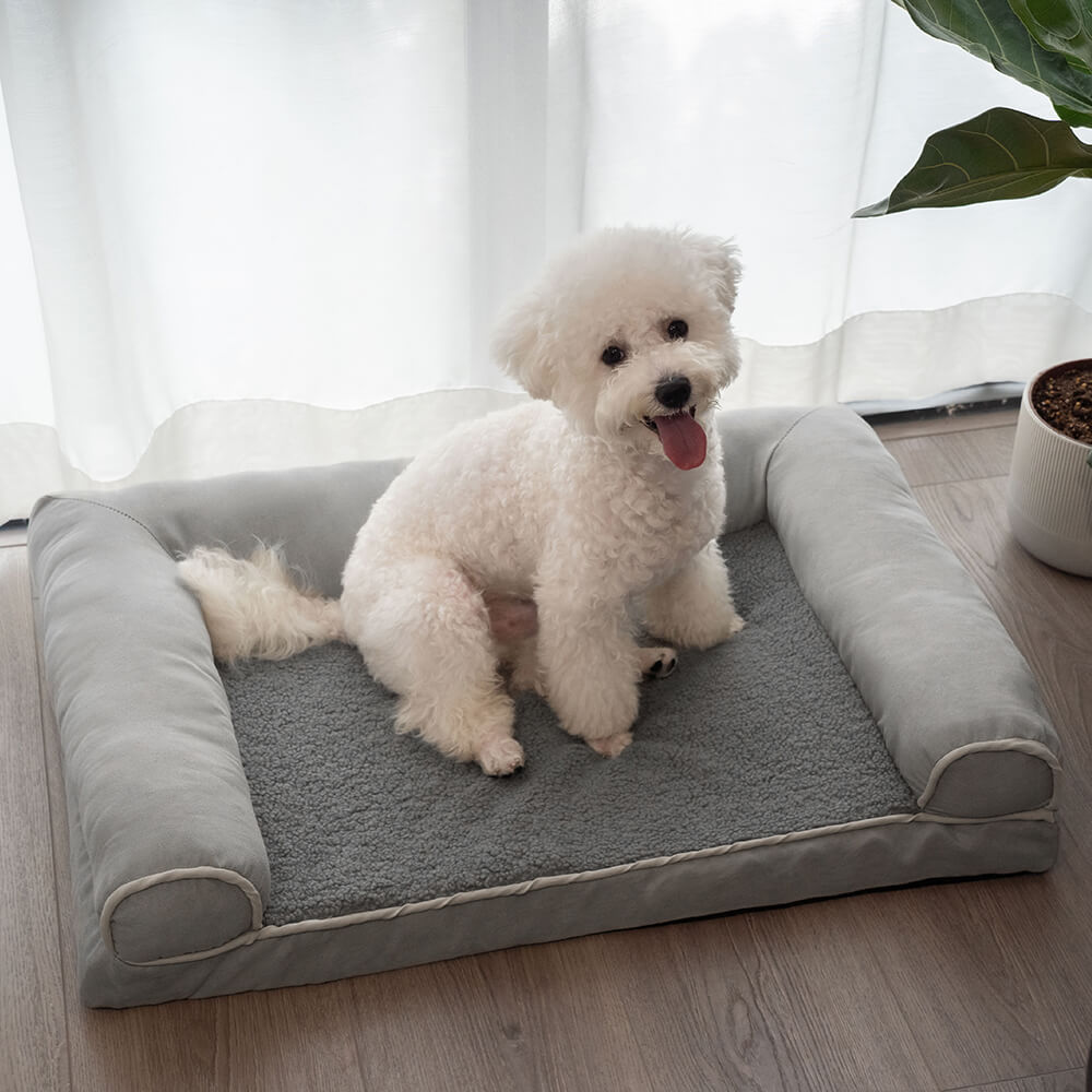 Waschbares orthopädisches Hundebett, eckig, graue Wildleder-Optik, bietet umfassende Unterstützung.