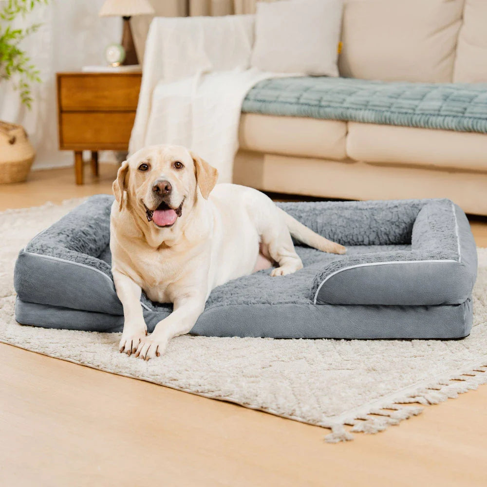 Komfortables Plüsch-Hundebett für Ecken, orthopädisch, wasserdicht & pflegeleicht für Haustiere.