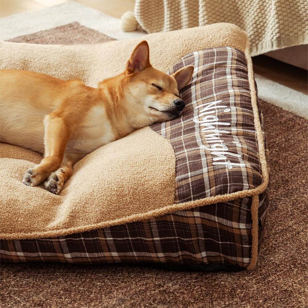 Weiches, rechteckiges Ortho-Hundebett aus Teddyfell für gesunden Schlaf großer & kleiner Hunde.