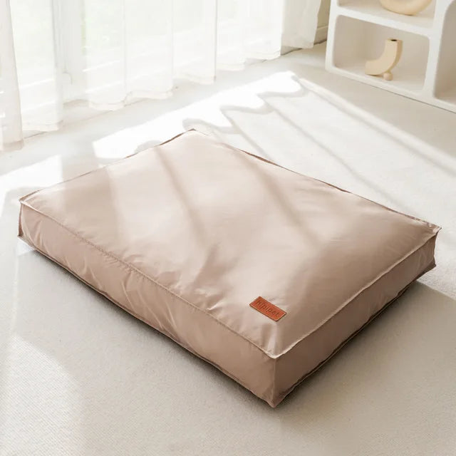 Robustes, wasserdichtes Hundebett für Hunde. Orthopädisches Kissen mit Memoryschaum für optimalen Komfort.