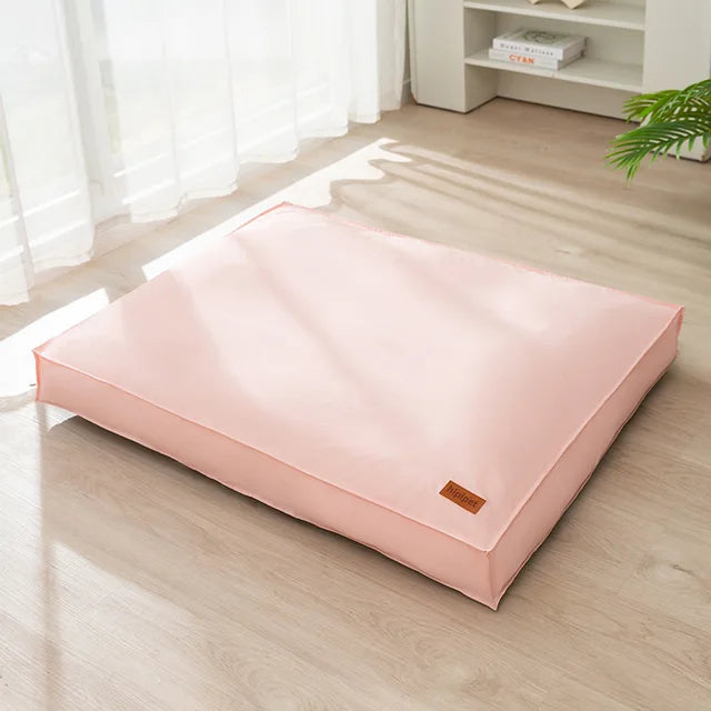 Bequemes orthopädisches Hundebett mit abnehmbarem, wasserdichtem Mikrofaserbezug. Gelenkschonend.
