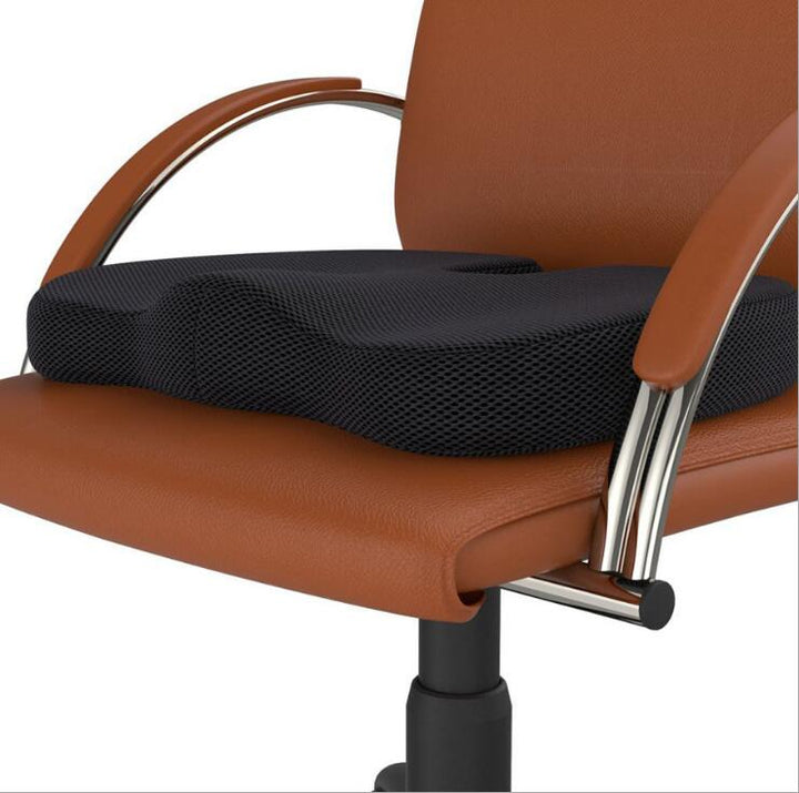 Premium orthopädisches Memory-Sitzkissen; ergonomisch gegen Rückenschmerzen & zur Steißbein-Entlastung.