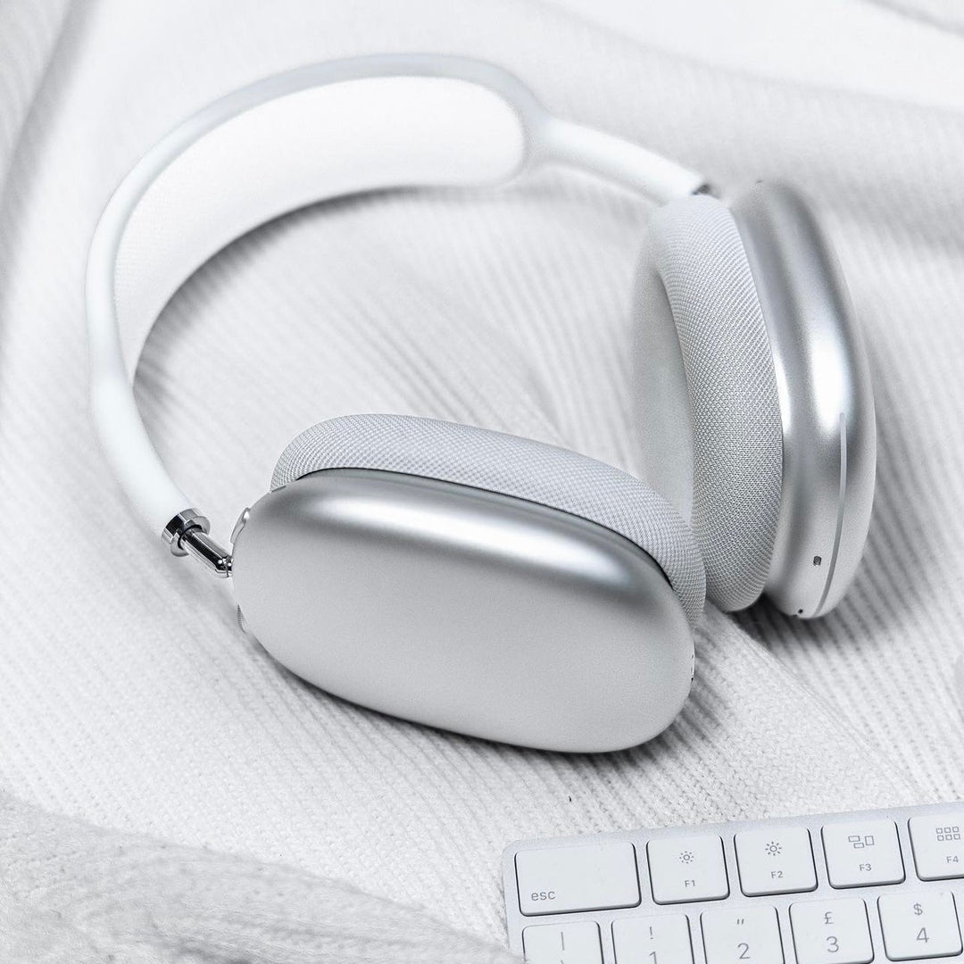 Kristallklarer Sound und effektive Geräuschunterdrückung (ANC) mit diesen bequemen Over-Ear Bluetooth Kopfhörern.