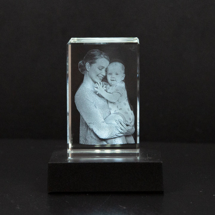 Leuchtender Foto Kristallblock mit detaillierter 3D-Gravur, ein besonderes Gedenkgeschenk oder Haustiergeschenk.