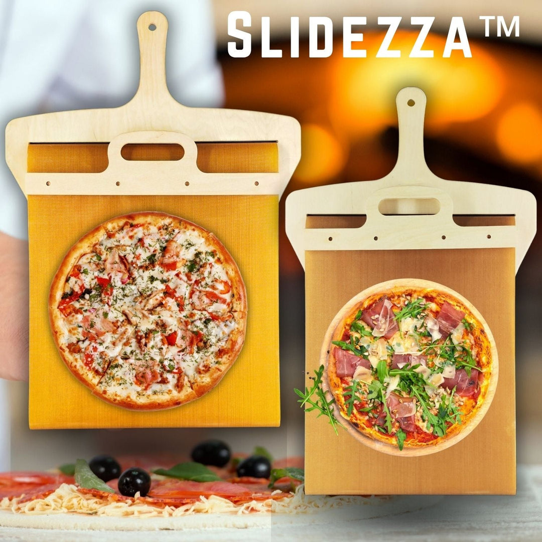 Pizzaschieber mit innovativem Schiebemechanismus für einfaches, sicheres Hinein- und Herausnehmen von Pizzen aus dem Ofen.