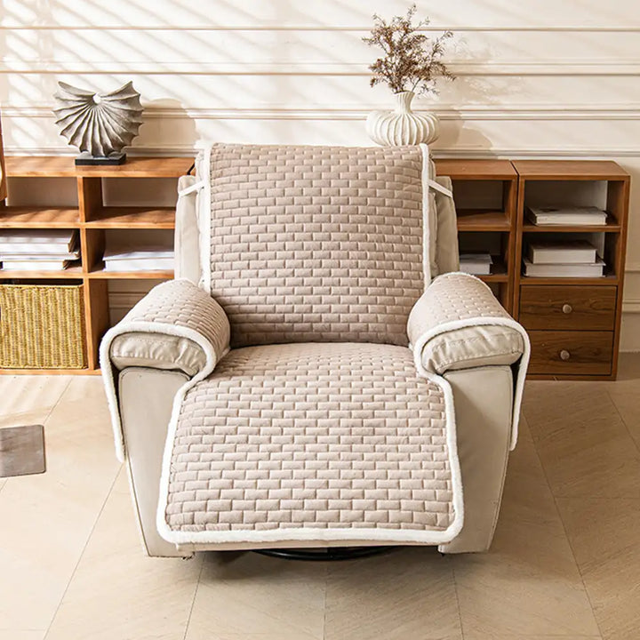 Pflegeleichter, waschbarer Plüsch Sesselbezug in Creme; idealer Schutz & Komfort für Recliner.