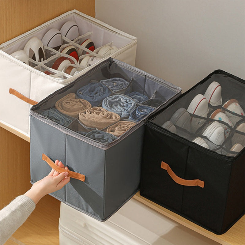 Platzsparende Schuhaufbewahrungsbox ShoeBox Fold in transparent für ordentliche Heimorganisation.