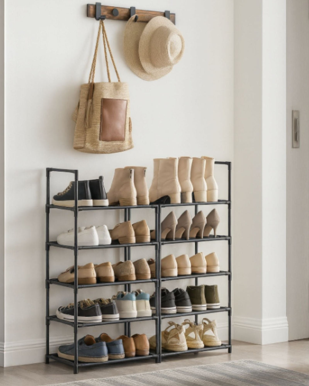 Kompaktes und stabiles Schuhregal, perfekt für platzsparende Aufbewahrung von Herren-, Damen- und Kinderschuhen.