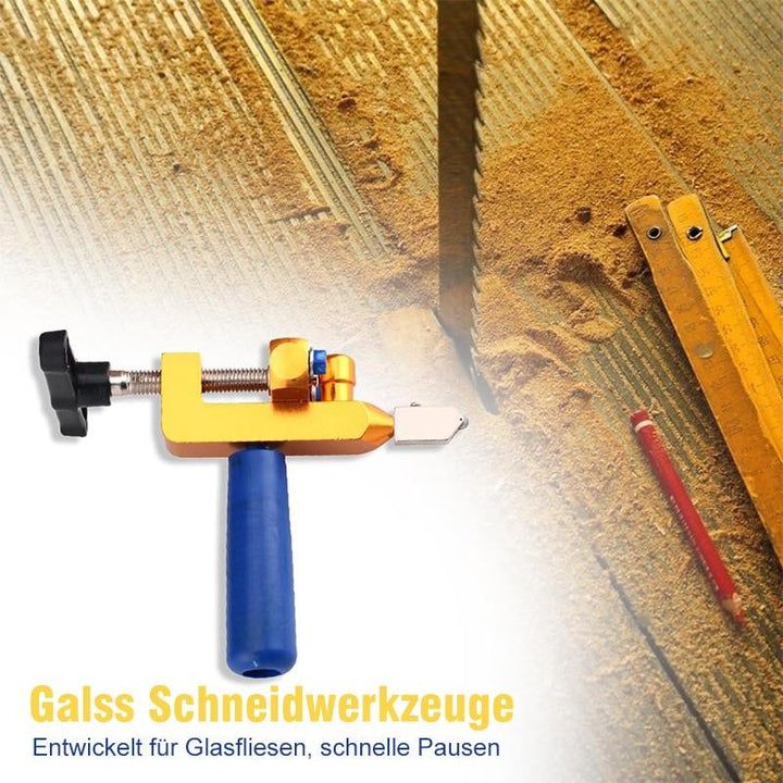 Der Glasschneider in Aktion: Ein Profi erzielt perfekte, gratfreie Schnitte in Glaspaneelen.