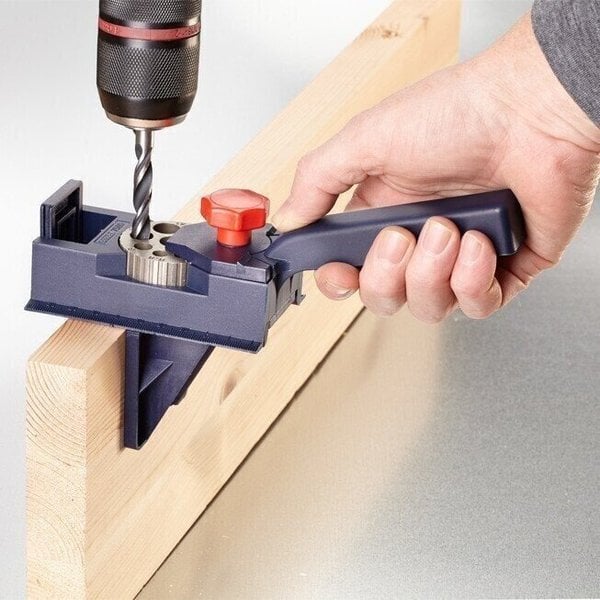 Präzisions-Bohrlehre für Heimwerker, sauberes und gerades Bohren in Holz. Ideal für DIY-Projekte.