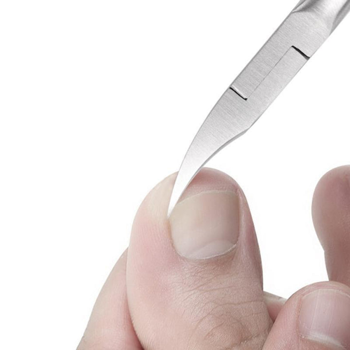 Hochwertige Präzisions-Fußnagelschere aus Edelstahl für exakte und professionelle Nagelpflege.