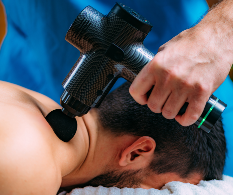 Leistungsstarkes Handmassagegerät für schnelle Schmerzlinderung und tiefe Entspannung der Muskulatur.