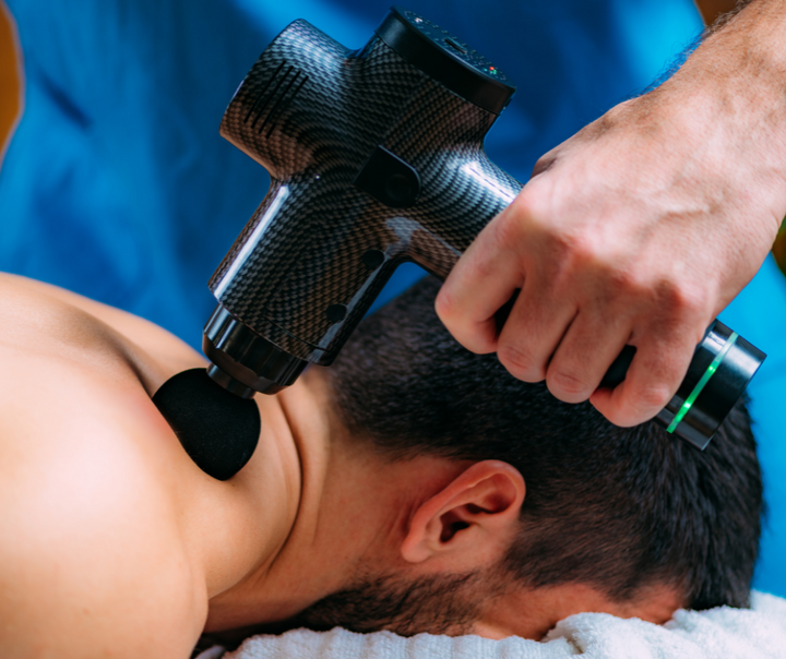 Leistungsstarkes Handmassagegerät für schnelle Schmerzlinderung und tiefe Entspannung der Muskulatur.