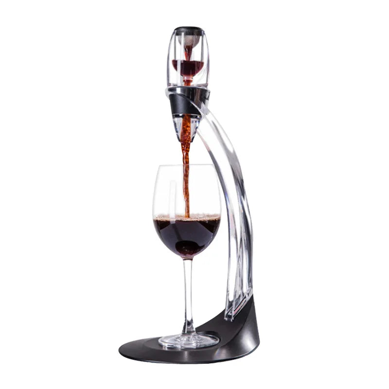 Modernes Wein-Belüfterset mit Ausgießer und Filter für schnellere Oxidation und besseren Weingeschmack.
