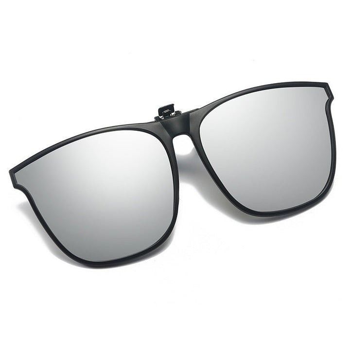 Verwandeln Sie Ihre Brille: Quickshade Clip-On polarisierte Sonnenbrille, Damen & Herren, effektiver UV-Schutz.