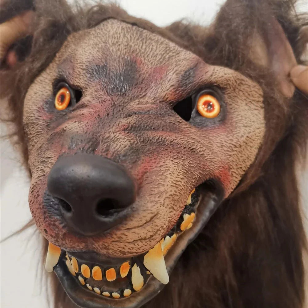 Detailreiche Werwolf-Maske aus Latex für realistische Halloween-Verkleidung. Perfekt für Cosplay.