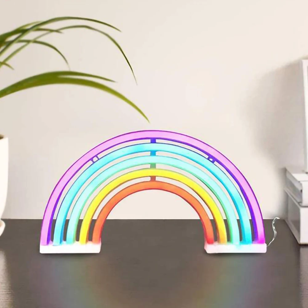 Farbwechselnde Regenbogen Nachtlampe als Geschenkidee für Kinder, schafft gemütliches Ambiente.